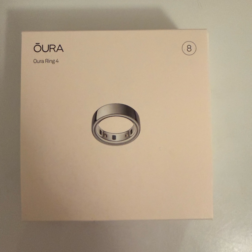 Oura Ring 4 Silver